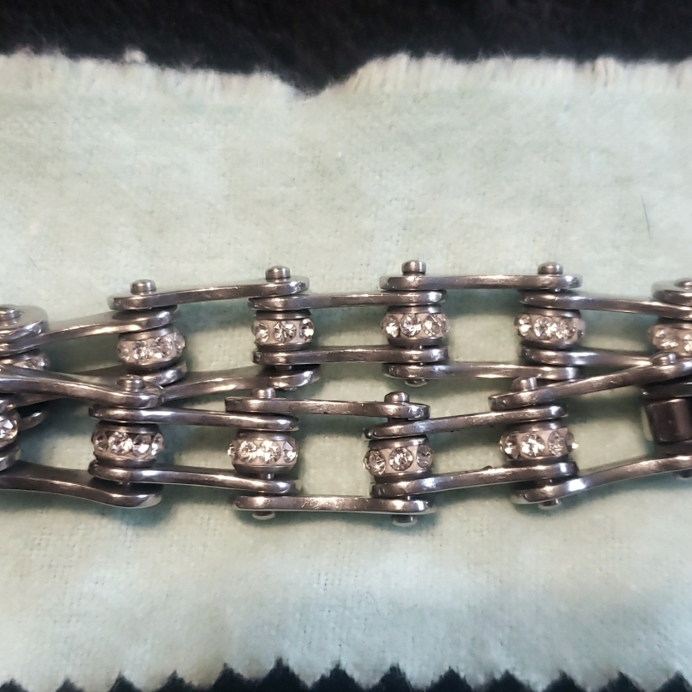 Stainless Steel Chain Bracelet with Rhinestones